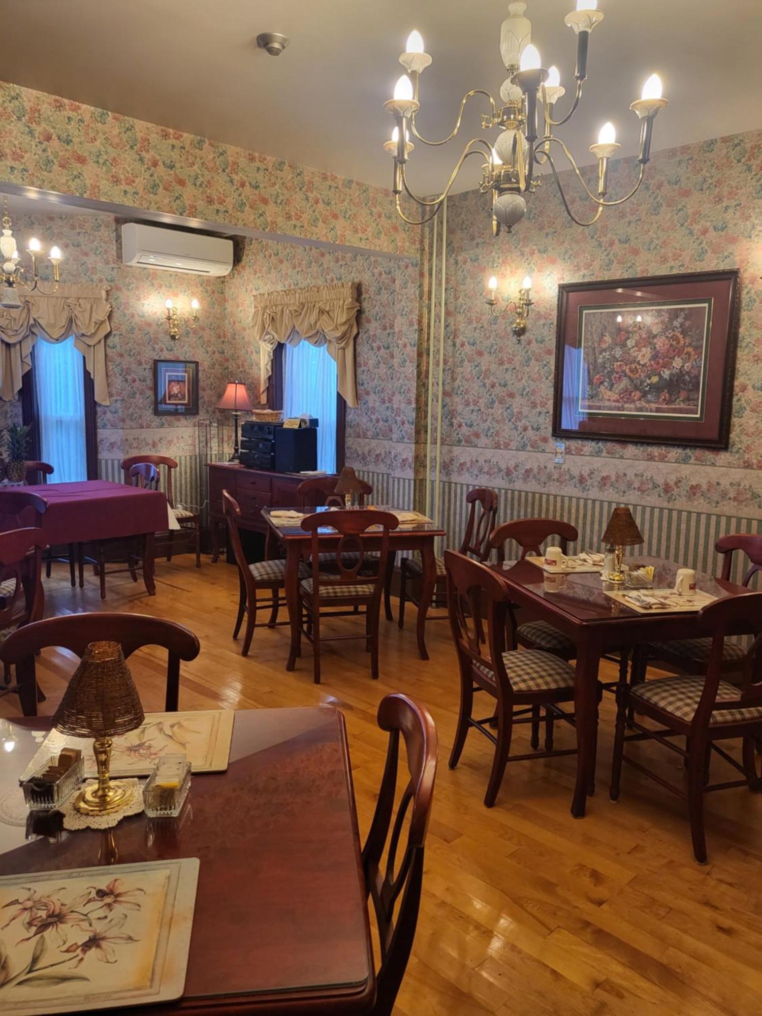 Cranberry Cove Inn ルイスバーグ エクステリア 写真