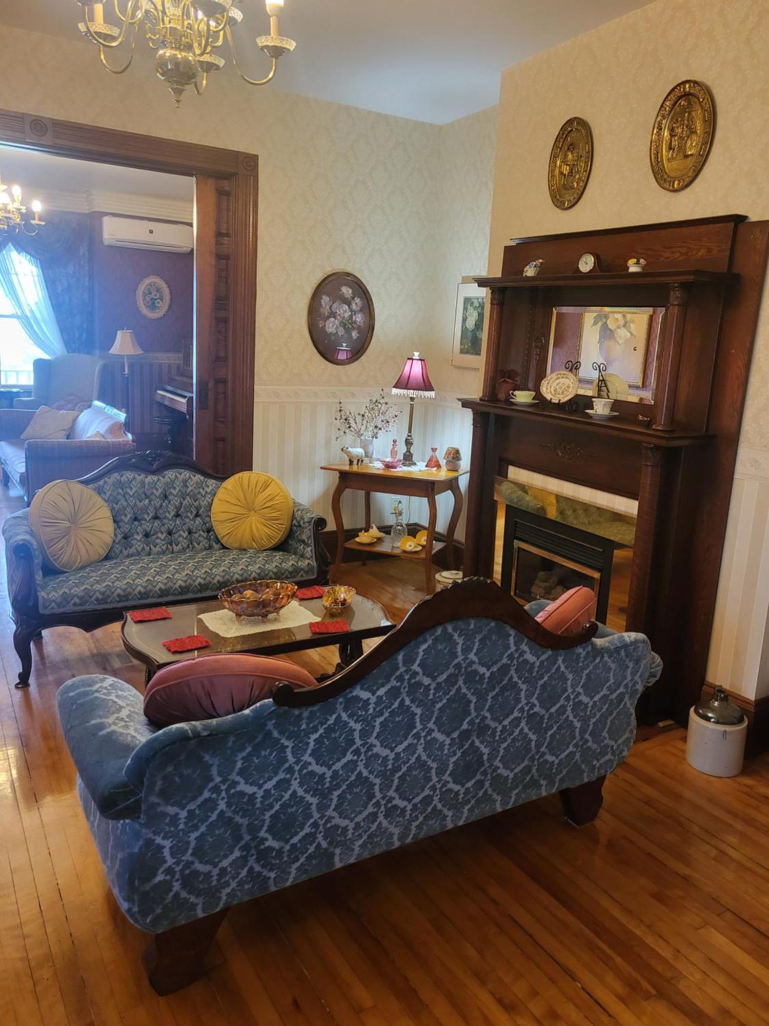 Cranberry Cove Inn ルイスバーグ エクステリア 写真